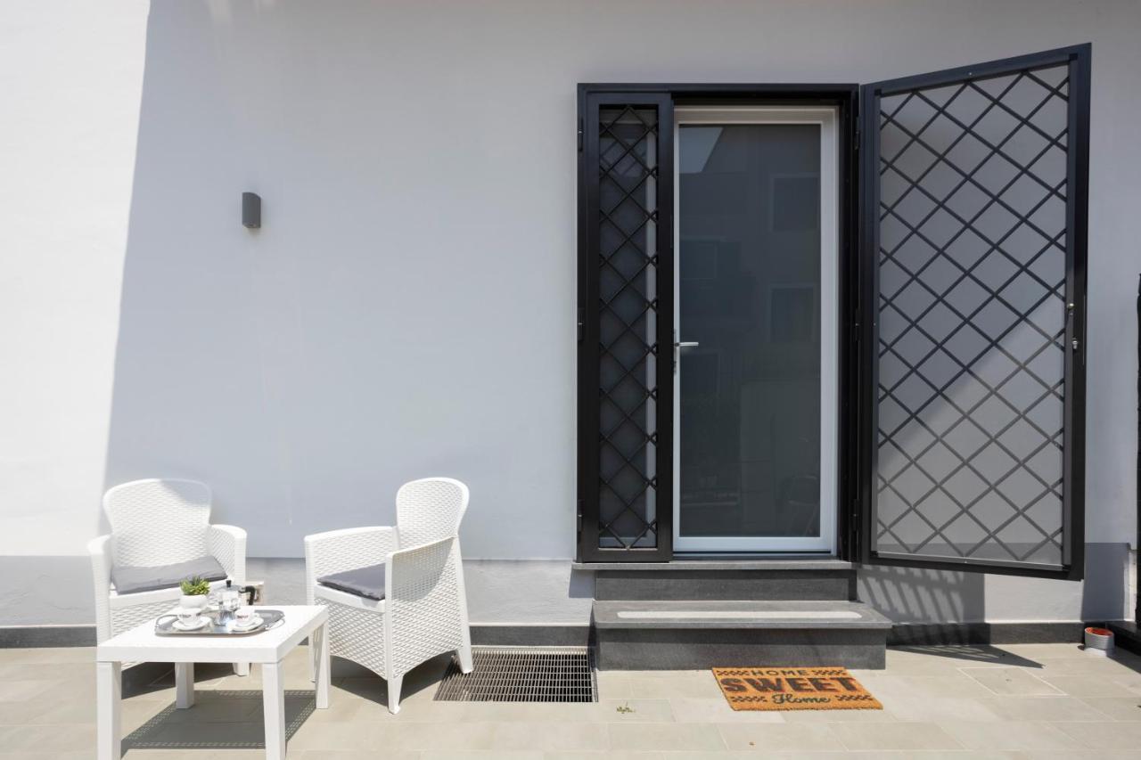 Mary Apartments Pompeya Exterior foto